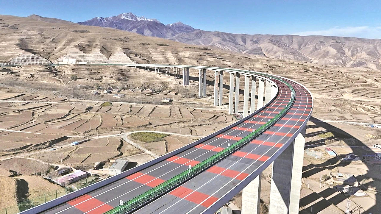 0daca52febb8753a516e4cea68b13e92.jpg 0daca52febb8753a516e4cea68b13e92.jpg