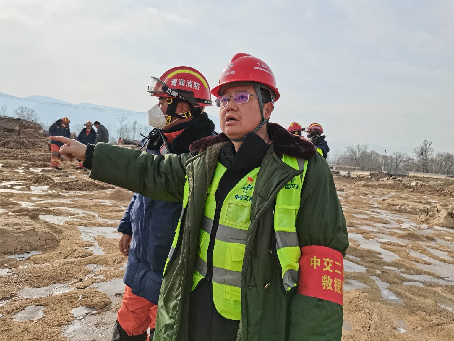 現(xiàn)場指揮.jpg 現(xiàn)場指揮.jpg