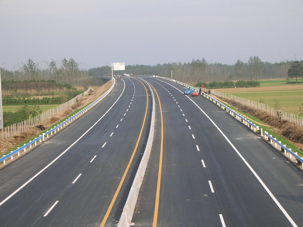 21-商周公路.jpg 21-商周公路.jpg