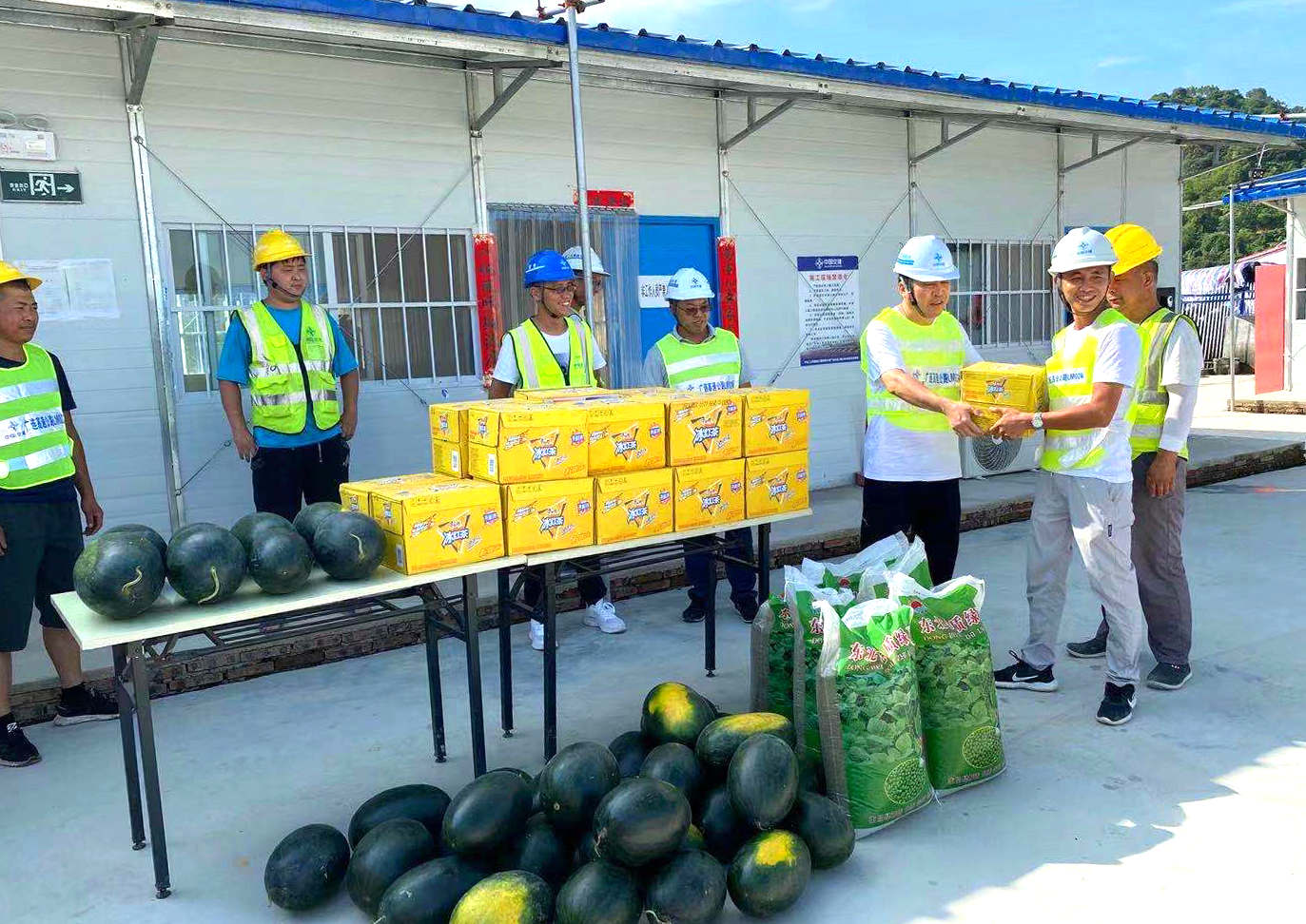 照片 (2)_副本.jpg 照片 (2)_副本.jpg