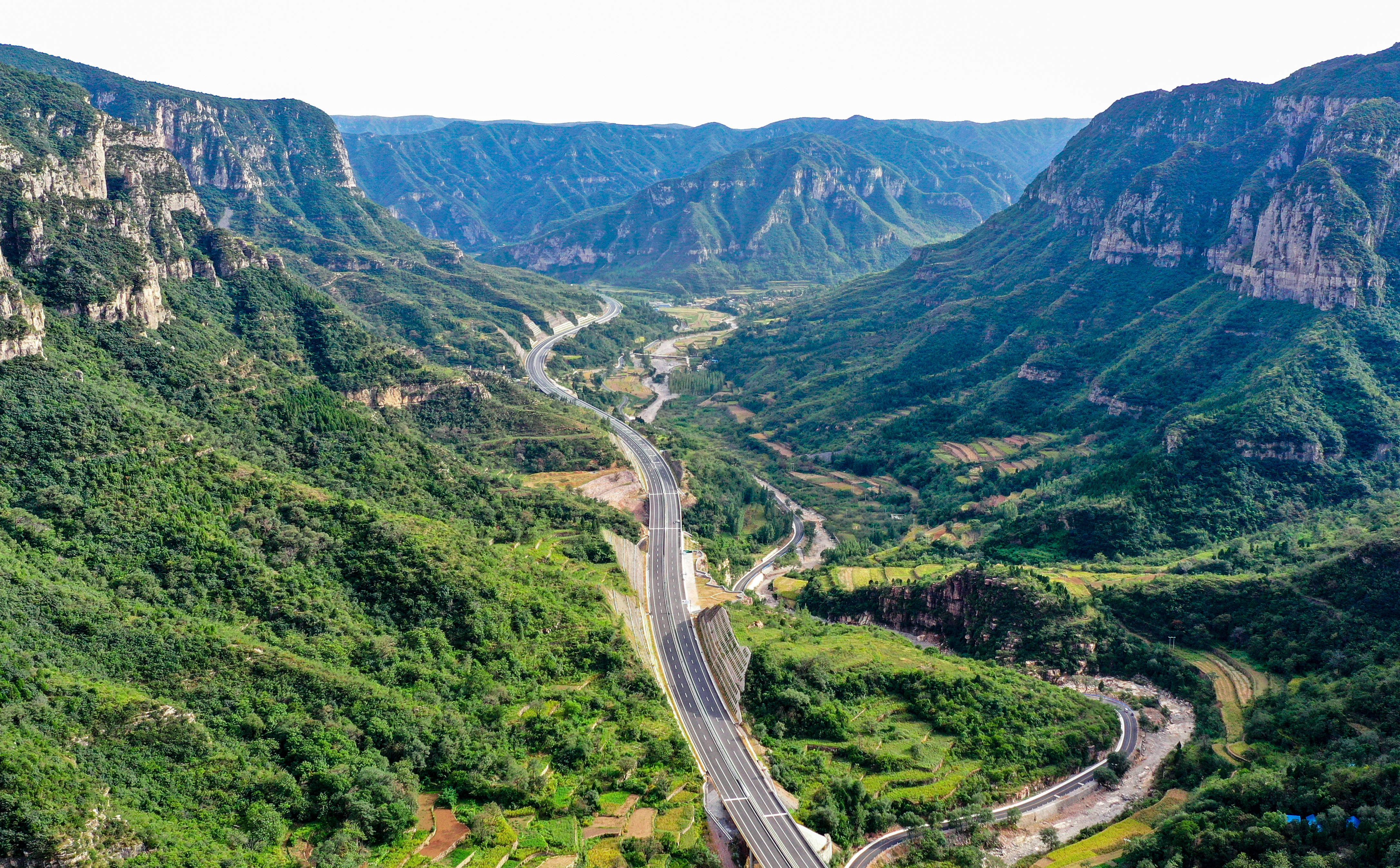 鶴輝高速.JPG 鶴輝高速.JPG